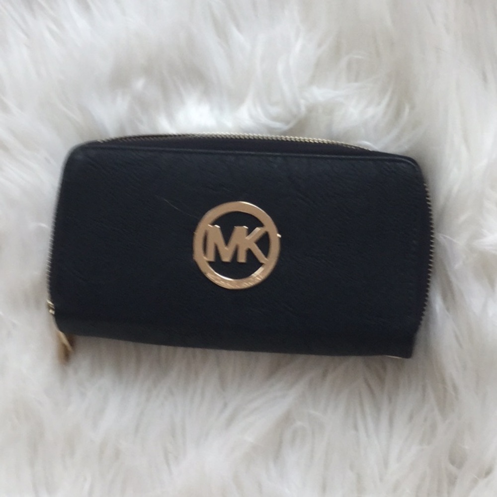 A black wallet